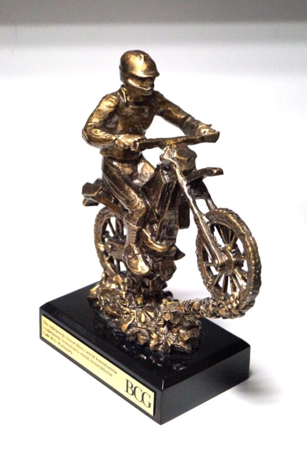 Figurka CROSS - obrazek 2